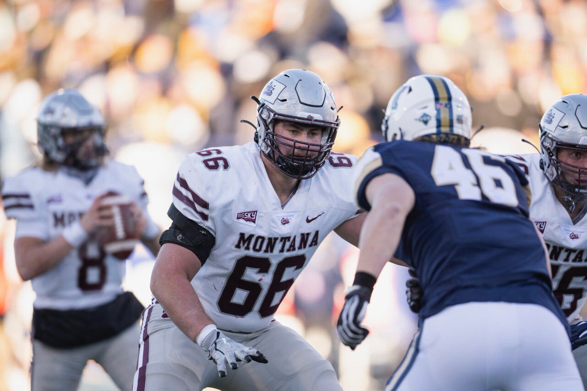 MRittCGS's tweet photo. 🏈 2025 @CGSAllStar Player Profile

🚨OL @BCasey60 

📍@MontanaGrizFB 

📊Played in 48 career games with 44 career starts 

✅ 2-Time 1st Team All-@BigSkyConf  (2023, 2024)

✅ Graded out by his coaches with 91 % assignment grade during the season 

✅ Part of an offensive line that helped a rushing attack average 200 yards a game rushing 

#CGS2025