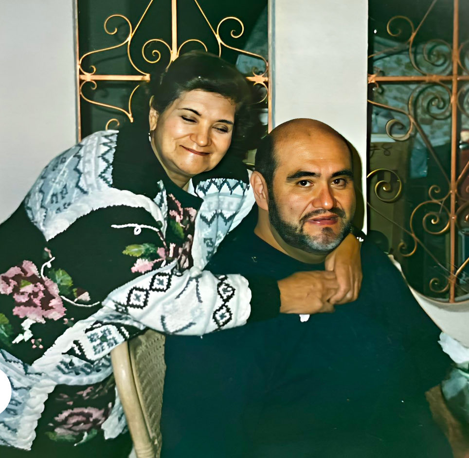Mamita linda, te mudaste a mi corazón.🌷
El Creador te recibe con los brazos abiertos.