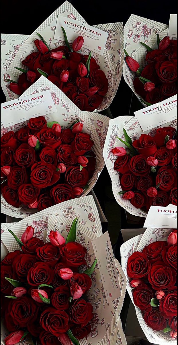 Red rose bouquets