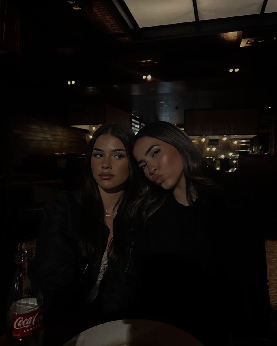 ⠀⠀

                   ⠀   Feliz cumpleaños
                   ⠀   a mi increíble
                   ⠀   mejor amiga.

⠀⠀