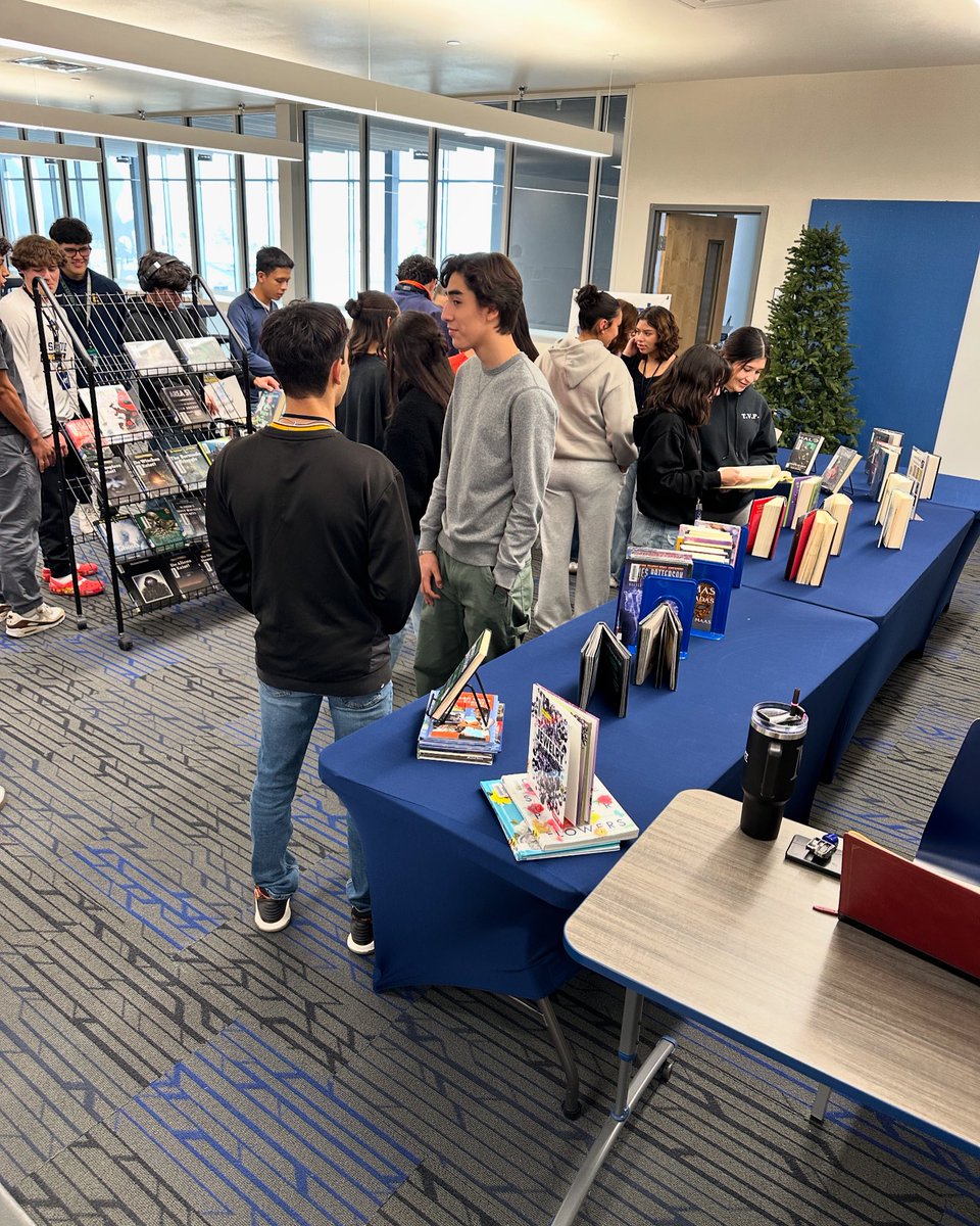 Eastwood Library_YISD tweet media