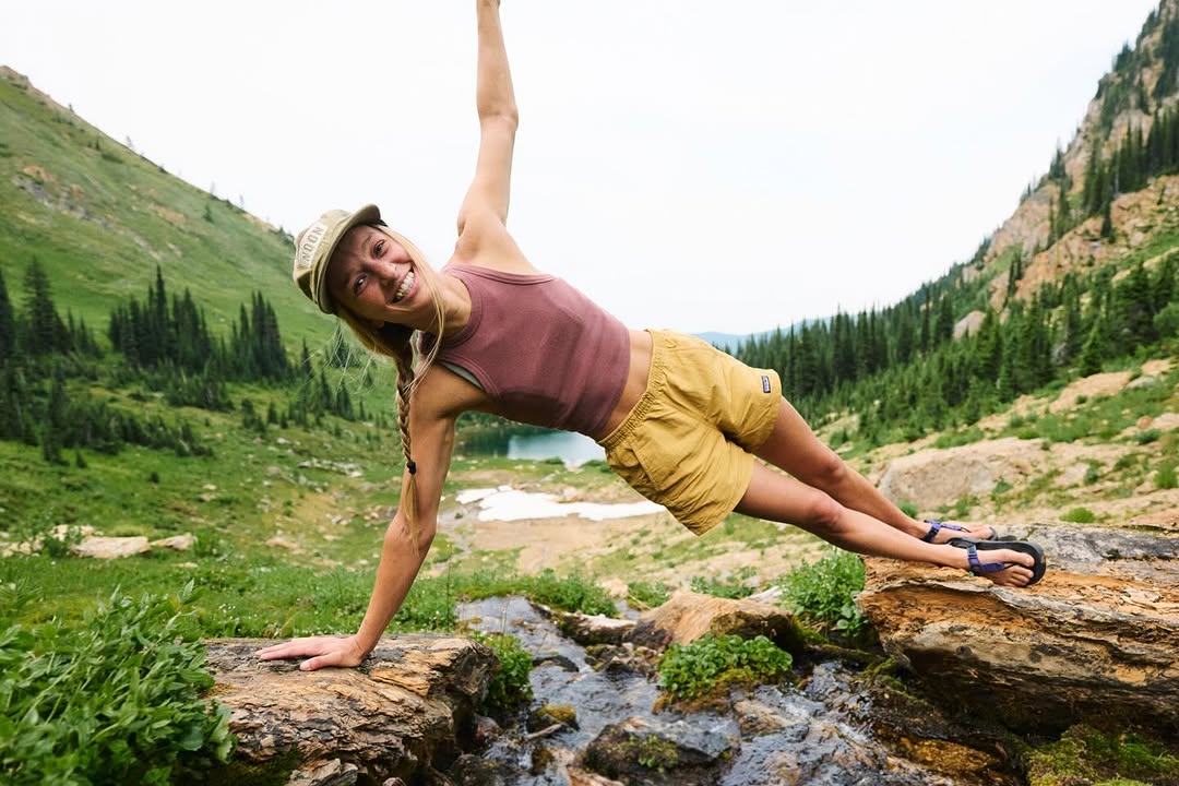 Bedrock Sandals tweet media