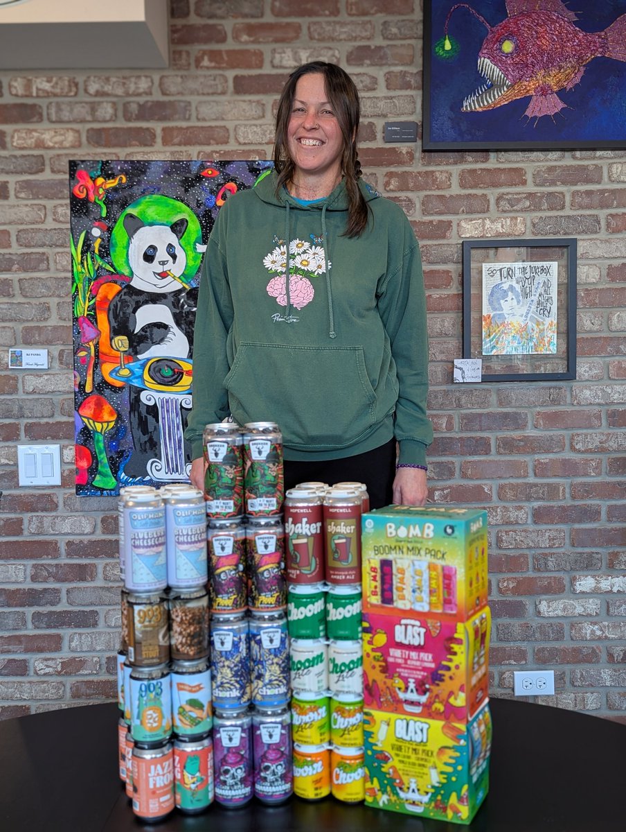 Kristin's got a late bloomer growth spurt! Lighter #NewBeerThursday load. FDJ this Saturday, Feb 1st?! New brews from <a href="/903Brewers/">903 Brewers</a>, <a href="/DrekkerBrewing/">Drekker Brewing</a>, <a href="/HaymarketBeer/">Haymarket Beer Co.</a>, <a href="/HopewellBrewing/">Hopewell Brewing</a>, <a href="/OliphantBrewing/">OliphantBrewing</a>, &amp; <a href="/brewingprojekt/">thebrewingprojekt</a> #beerbazaar #GrayslakeIL #IllinoisCraftBeer #LakeCountyIL