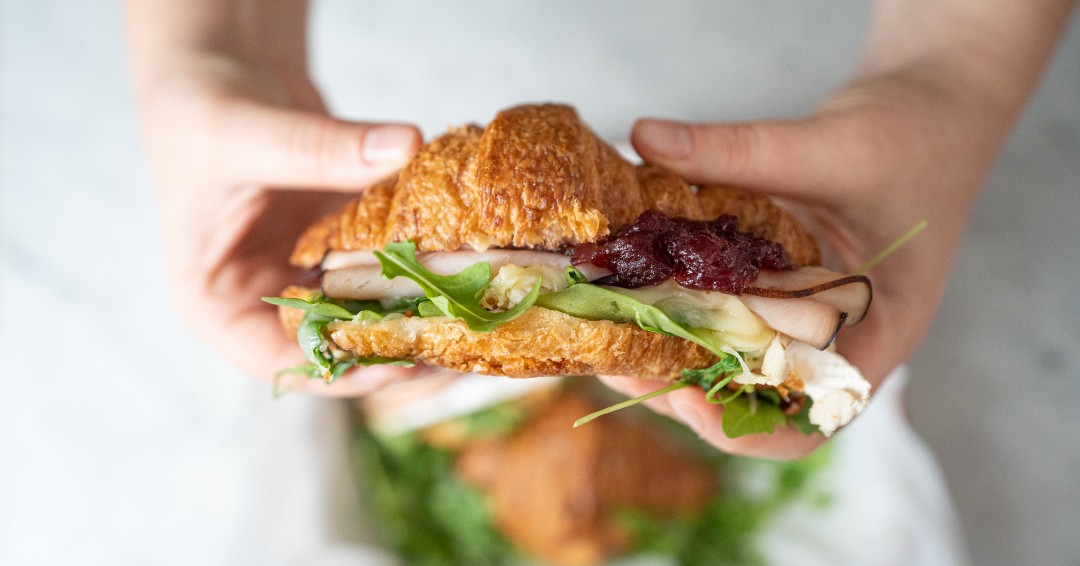 We love this easy inspo for our 2g Net Carb Hero Croissant™, best enjoyed with good company. Who are you inviting over to take a bit out of your treasured Hero Croissant™ stash? Tag them below! ❄️ 

Winter Croissant Sandwich

Get recipe 👉 bit.ly/4jAvHNo