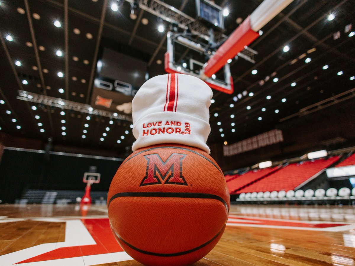 Free hats for students, a Carnival on the Concourse for young fans, and the top men’s basketball team in the MAC, what more could you ask for? See you this Saturday in Millett Hall for One Miami Weekend! Get your complimentary tickets: bit.ly/40WYmUz #RiseUpRedHawks