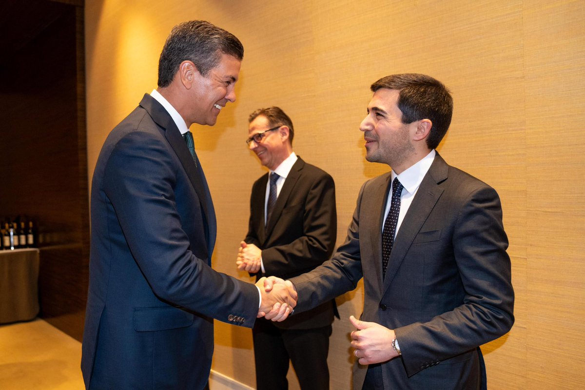 Paraguay sigue despertando el interés de grandes inversionistas. Presentamos el potencial de nuestro país como un destino confiable y competitivo para los negocios a empresarios suizos. Más inversión significa más empleo y más oportunidades para los paraguayos 🇵🇾