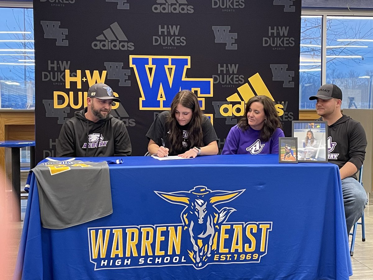 Congratulations to Addison Lee for signing her LOI to <a href="/AsburyUniv/">Asbury University</a> to play softball! #WELead 🔵🟡 <a href="/WEHSRaiders/">Warren East High School</a>