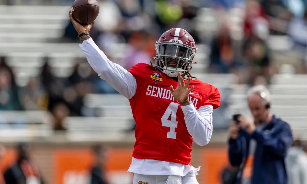 UpdatesFFL's tweet photo. BREAKING: The @LeGM217 organization has their eyes set on a QB in this year’s draft. The team was seen speaking with QB Jalen Milroe and Jaxson Dart during Senior Bowl practice this week. The team has also contacted Cam Ward’s camp to set up a meeting in the near future. #FFL12 https://t.co/kmTyR8xbZw