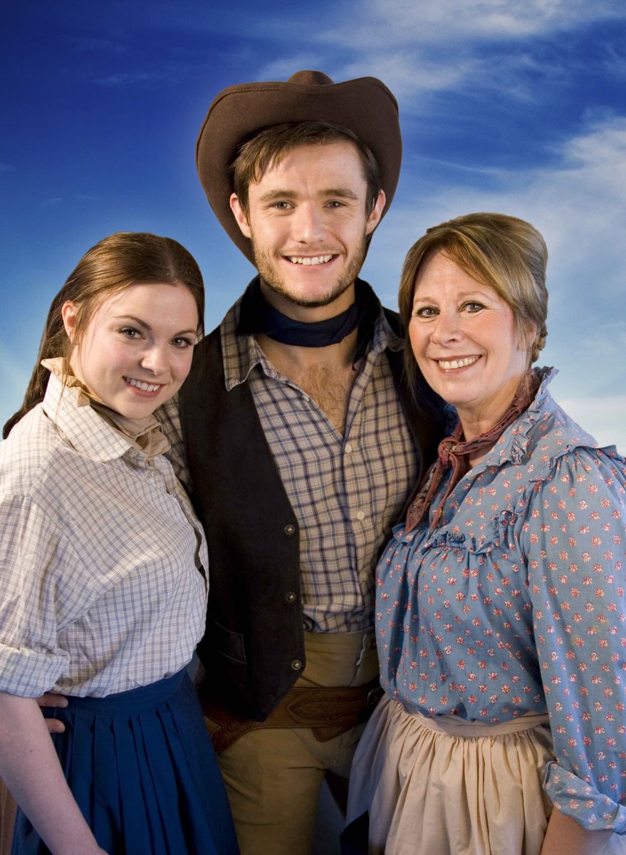15 years ago tonight, a new UK tour of Oklahoma! opened at the Bournemouth Pavilion. Marti played Aunt Eller opposite Gemma Sutton as Laurey and Mark Evans as Curley.