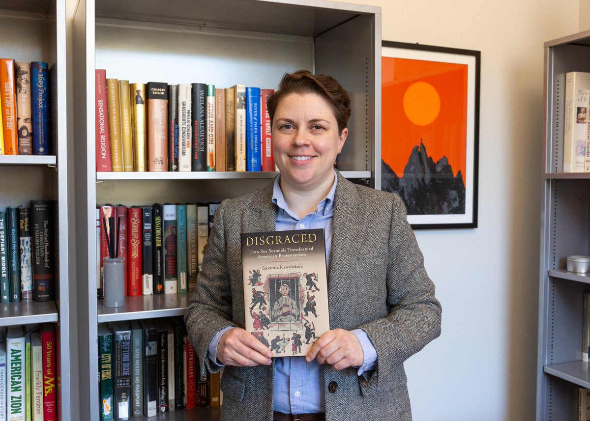 csusm_chabss's tweet image. We are so proud of our colleague Suzanna Krivulskaya for publishing her first book this month. The book is titled “Disgraced: How Sex Scandals Transformed American Protestantism.” 
To learn more about Krivulskaya’s debut book, visit the link below! ⬇️ 
news.csusm.edu/professor-writ…
