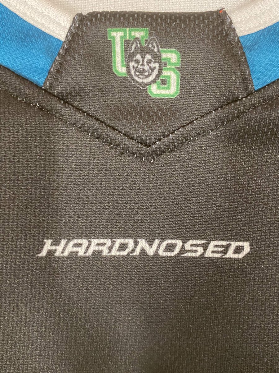 ✨Jersey Sneak Peak ✨

The official jersey of the 2025 @huskiewhky Play for a Cure game will be auctioned off Friday January 31st with all proceeds going towards cancer research, treatment and prevention at @pattisonchildrens 💚!

#huskiehockey #powerofthepack #fuckcancer