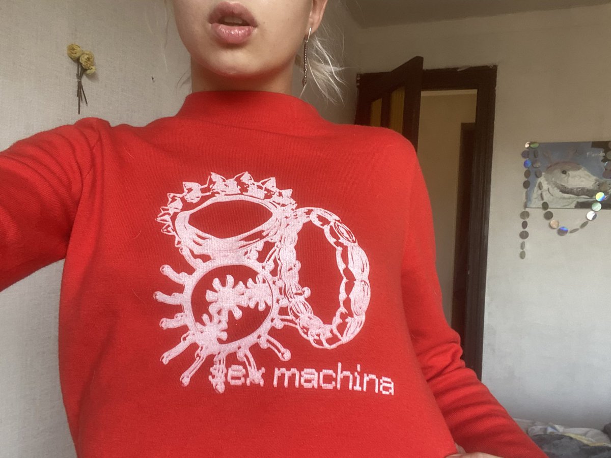malvina_wild's tweet photo. My boyfriend made this design for me, why do you think? https://t.co/UFr0sBRfgj
