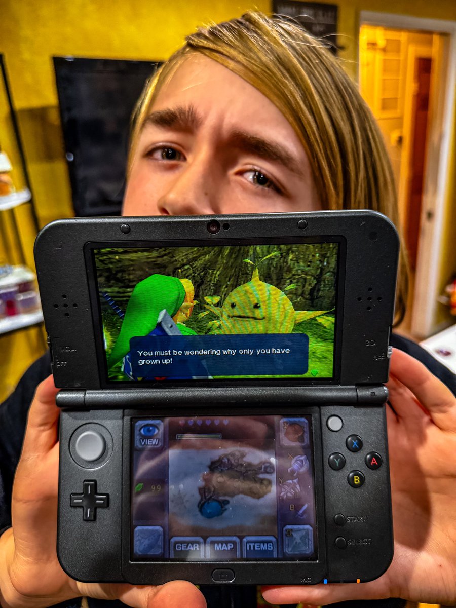 “You must be wondering why only you have grown up..”

Life imitating art.   What it feels like for an 11 year old kid to be approaching 6 feet tall wearing size 10 shoes.. 

These are the sorts of things that make me so passionate about this medium.