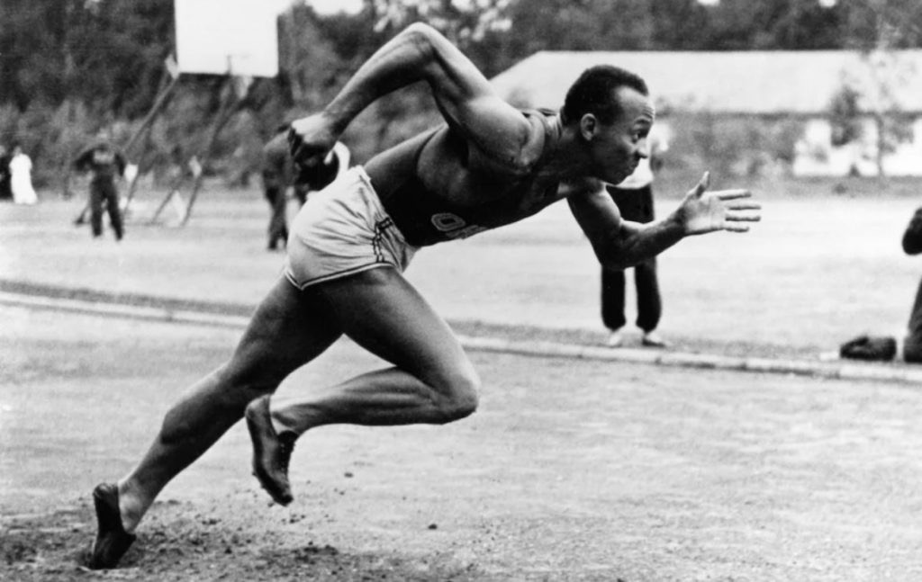 This Black History Month, we honor legends who left their mark on the Blue Oval! 💙🏆 This week: Jesse Owens, who dominated the 1935 Drake Relays before making history at the 1936 Olympics. His legacy still inspires to this day! Stay tuned for future spotlights!