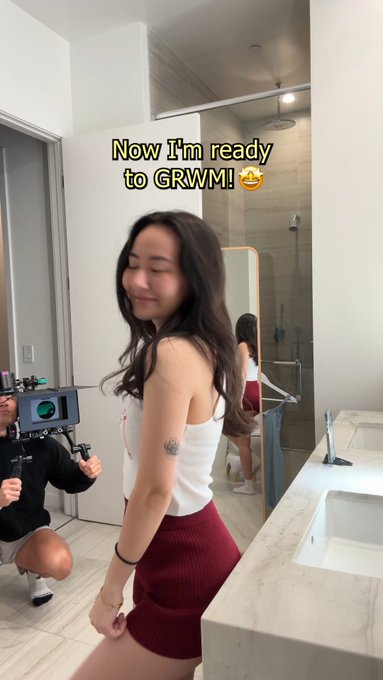 A behind the scenes look at my GRWM process ? https://t.co/8Uk4lo8j1N