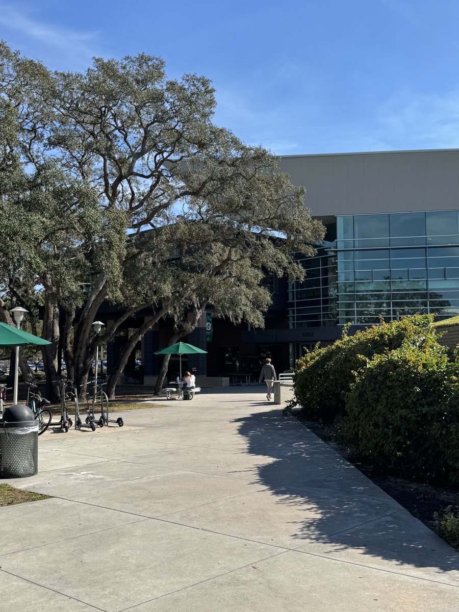 Have you RSVP’d to our NAHJ@USF Zimmerman event on Wed. Feb. 5th? Don’t miss The State of Latino Media 2025!  Click here for more info &amp; to save your seat:

eventcreate.com/e/stateoflatin…