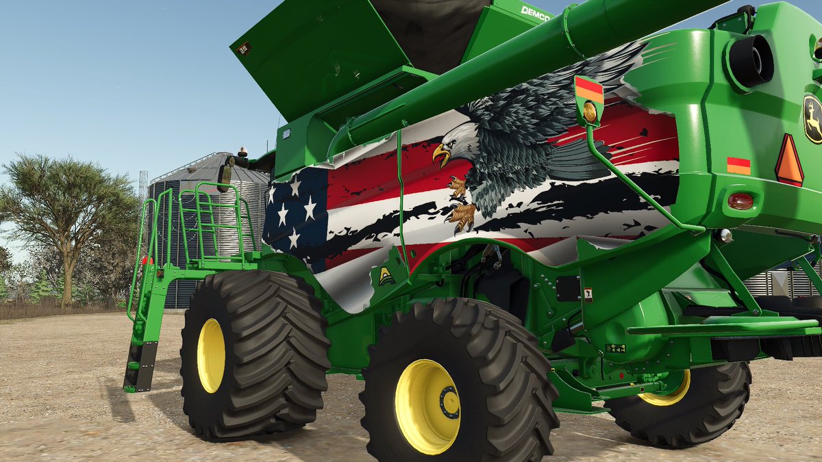 Qconnealy19's tweet photo. Huge shout out to @22antler for this awesome mod he made of the screamin eagle USA 🇺🇸 combine. Watch for the release from Antler 22 when the edit is totally complete on Farm Simulator 2025. 💪🏻 https://t.co/tQxeWH3MFM