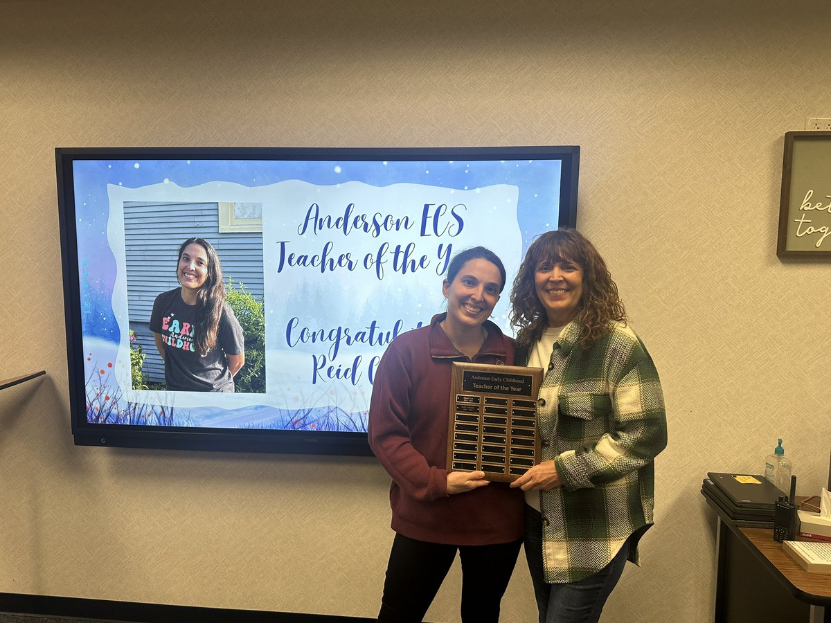 Lara Utecht tweet media