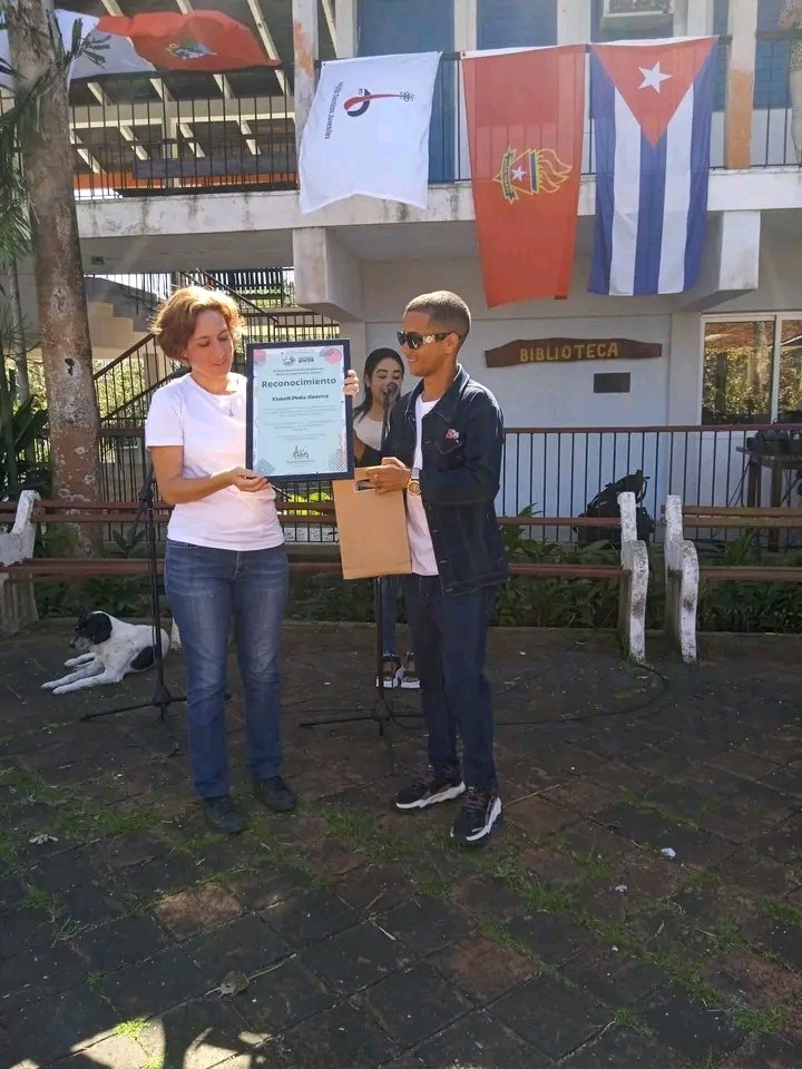 MezquiaDai22204's tweet photo. Acoge la Provincia #Artemisa Acto Nacional por el 18 aniversario de la #ReJAC por los logros alcanzado durante el 2024, espacio donde se recocieron jóvenes por su aporte a la Ciencia
#18ReJAC
#60BTJ https://t.co/wkY0G32zxL
