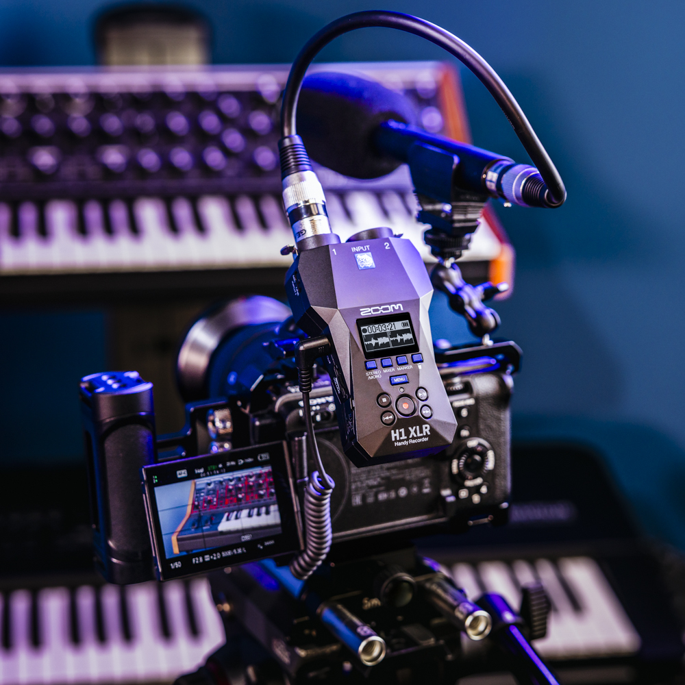 ZoomSoundLab's tweet image. Level up your audio game with the H1 XLR 🎤✨ Whether you&apos;re using shotgun or wireless mics, it&apos;s the perfect mount for crystal-clear sound on your rig.

#zoomsoundlab #audiorecorder #proaudio