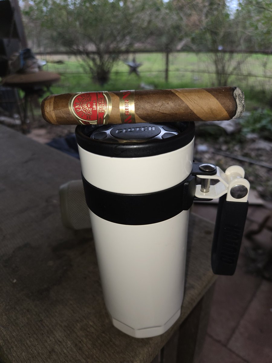 CigarsNJeeps's tweet photo. #HUpman #Barbier https://t.co/l7OAT1ULaI