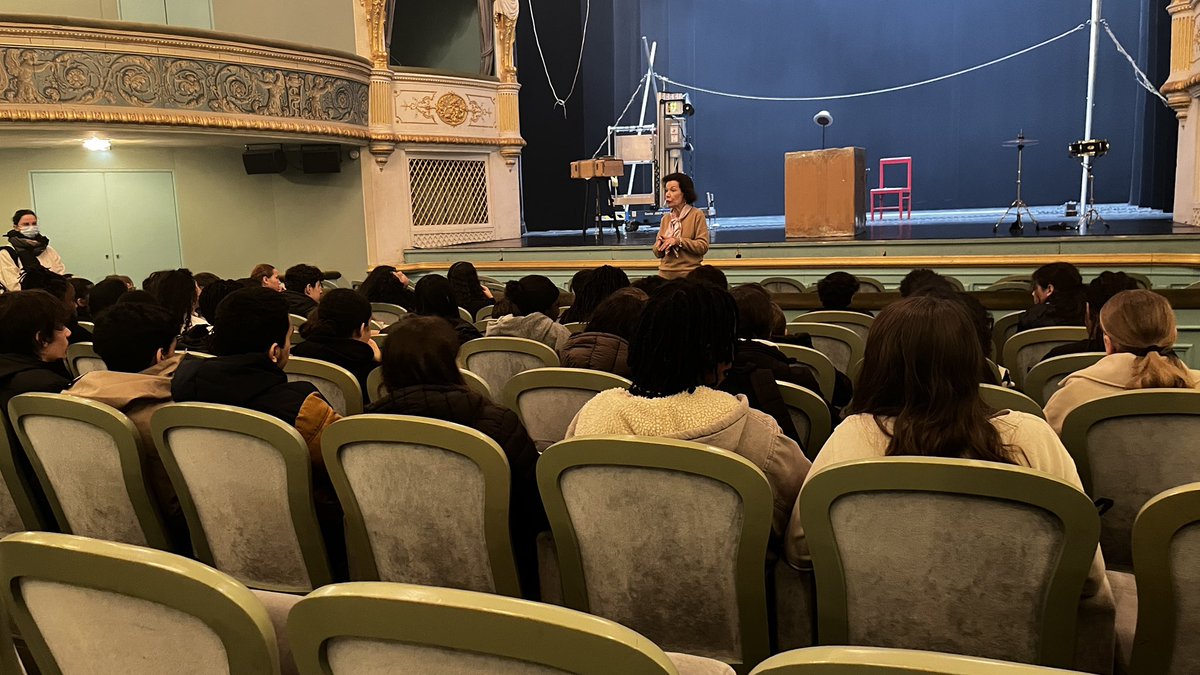 Magellan_arts's tweet image. C’était une journée riche en découvertes et en surprises pour les 62 élèves des trois classes orchestres du collège Magellan à Versailles ! @CMBV  @CVersailles et @LeMontansier C’était un plaisir ! Merci Mme @GDichamp pour l’organisation ! 🎉🎉🎉