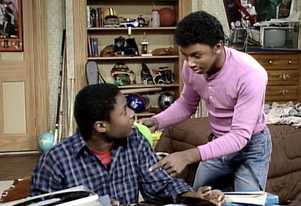 RetroNewsNow's tweet image. 📺On January 30, 1986, Carl Anthony Payne made his first appearance on ‘The Cosby Show’ as Theo’s best friend, Cockroach