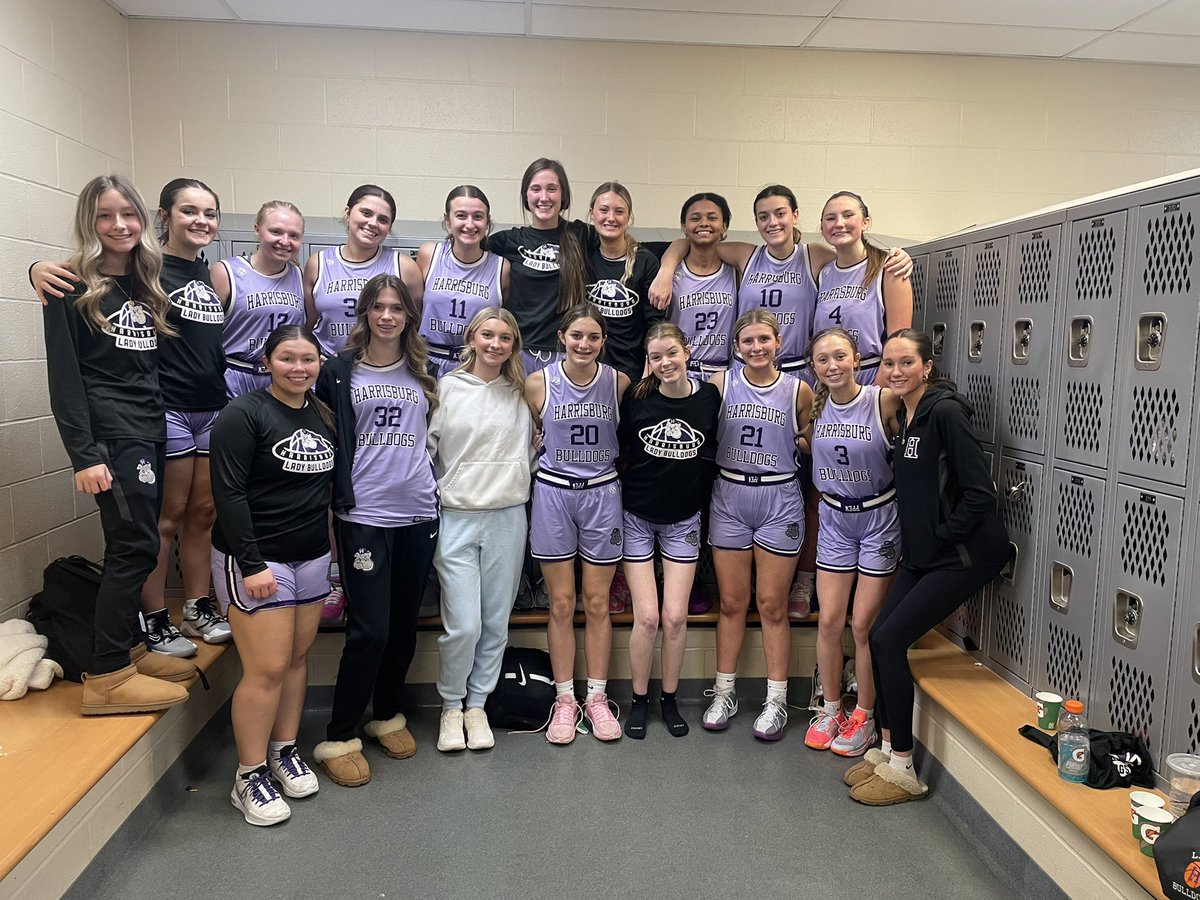 CoachMoe86's tweet photo. Congrats to this group on winning their 20th game of the season and gaining at least a share of the River to River Ohio conference title! #PPEW #Program1st https://t.co/7HrvWTZlCH