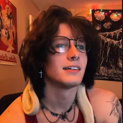 Sinn0102's tweet photo. #NewProfilePic https://t.co/gk3sZZew40