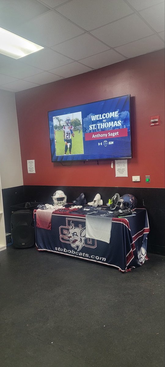 Anthony_Saget06 (@anthony_saget06) on Twitter photo After a great visit I'm to blessed to receive an official offer from <a href="/StThomasUniv/">St. Thomas University</a>
<a href="/Cen10_Football/">Centennial Football</a> <a href="/SagetVlad/">Coach_Vlad_Sagét</a> <a href="/Coach_T4/">Jacob Turay</a> <a href="/CoachUK33/">Elems Ukwu Jr</a> <a href="/tcelite7on7/">Treasure Coast Elite</a> After a great visit I'm to blessed to receive an official offer from <a href="/StThomasUniv/">St. Thomas University</a>
<a href="/Cen10_Football/">Centennial Football</a> <a href="/SagetVlad/">Coach_Vlad_Sagét</a> <a href="/Coach_T4/">Jacob Turay</a> <a href="/CoachUK33/">Elems Ukwu Jr</a> <a href="/tcelite7on7/">Treasure Coast Elite</a>