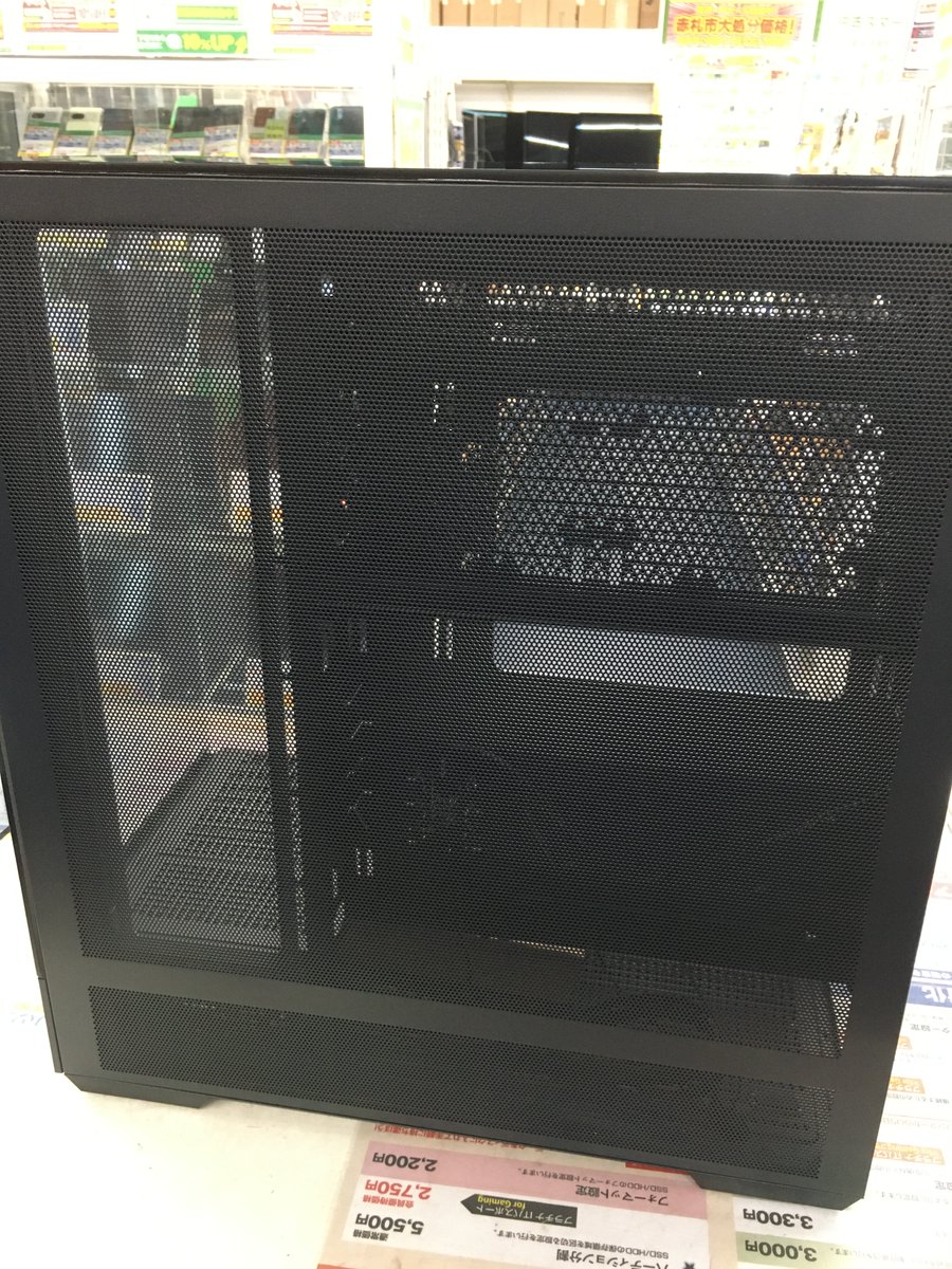 PC ケースガラス面3面 ASCII.jp：まるでショーケース！ 3面ガラス張りのピラーレスPCケースが