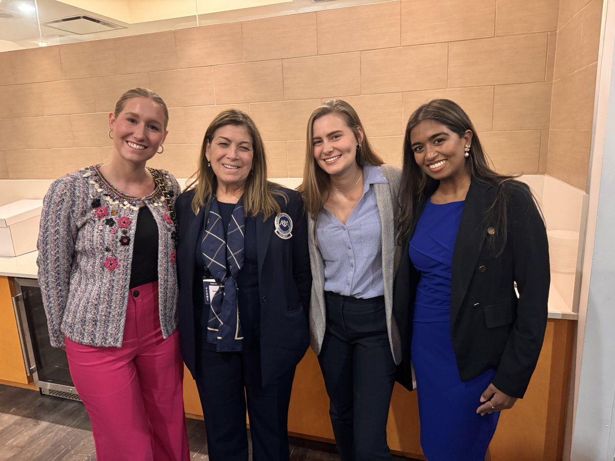 Daniela Delphus tweet media