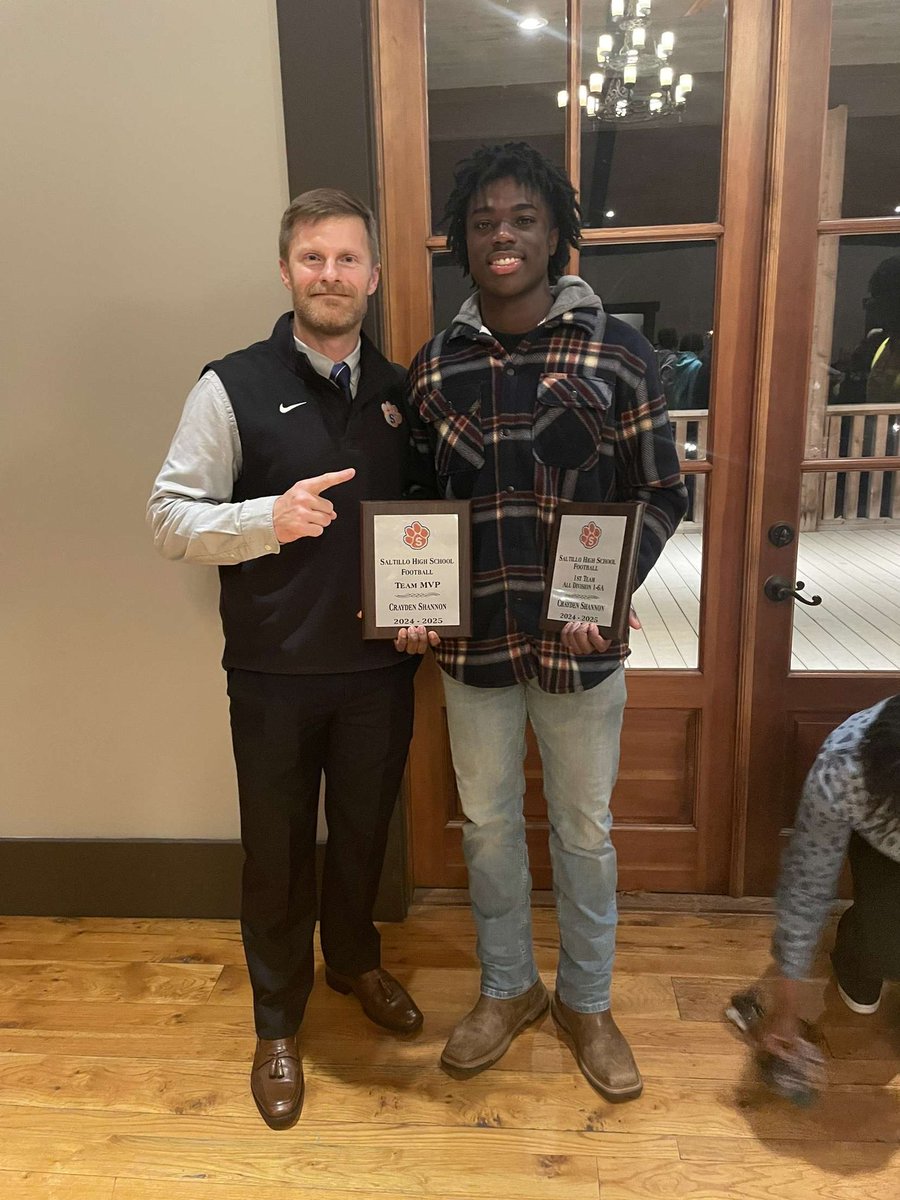 Sophomore Season ✅
• 1st Team 1-6 All Division DB ✅
•  Team MVP ✅
• Finished the season with ⬇️
• 5 Int , 73 Tck , 5 Touchdowns ✅
<a href="/shayhodge3/">Shay Hodge™</a> <a href="/MacCorleone74/">Rion (Ree-un) Young</a> <a href="/PrepRedzoneMS/">Prep Redzone Mississippi</a> <a href="/CoachDLindsey/">Desmond Lindsey</a> <a href="/CoachDWill_USM/">Dalton Williams</a> @CoachReed_UA <a href="/CoachHuff/">Charles C. Huff</a> <a href="/CoachDDudley/">Dallas Dudley</a> <a href="/CoachRPittman/">Rashad Pittman</a> <a href="/wesley_fritz/">Wes Fritz</a>