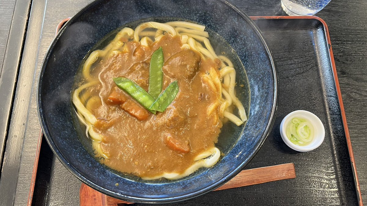 <a href="/udonkanoya/">讃岐うどん かのふや</a> わんちゃん…最終日
訪問出来ました。。。
カレーうどん美味しかったです(忘れられない味になりそうです)

また「いつか」の時は…

必ず足を運ばせてもらいますので😊