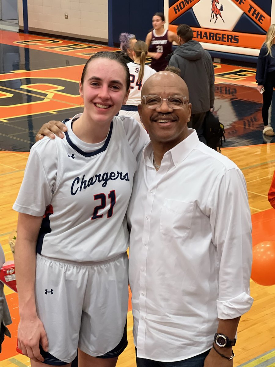 Senior night 🌙 🏀💙 <a href="/shannonearley__/">Shannon Earley</a>