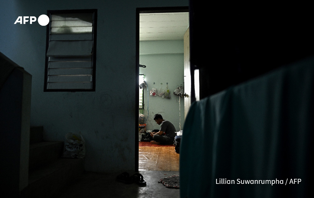 AFP's tweet photo. 'No happiness.'

Misery for Myanmar exiles four years after the military seized power in a coup

https://t.co/bay2X2CcUg https://t.co/C16kvELEfY