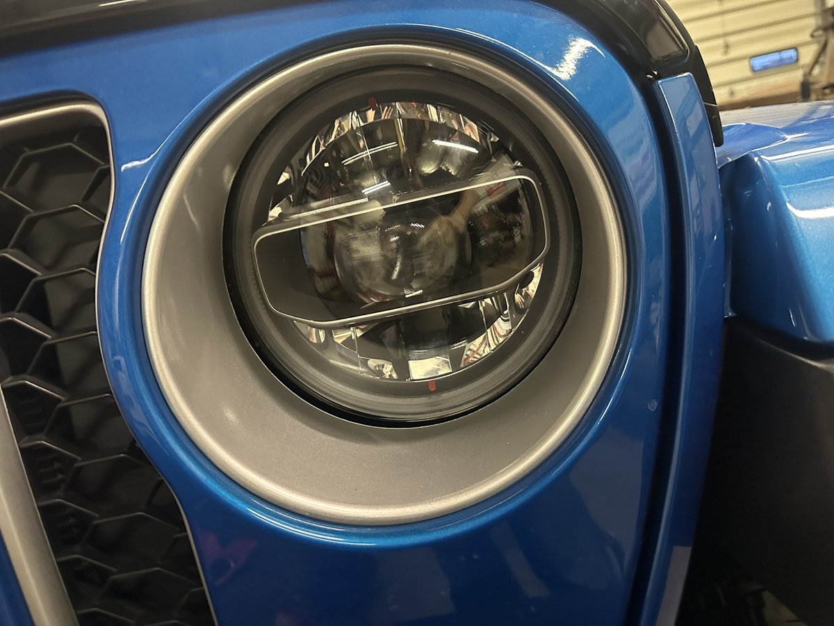 ocd_offroad's tweet image. Headlights!!!  About to lay some paint.  And we did a metric ton of other stuff I didn’t take pictures of lol.

#jeep #offroad #jeepwave