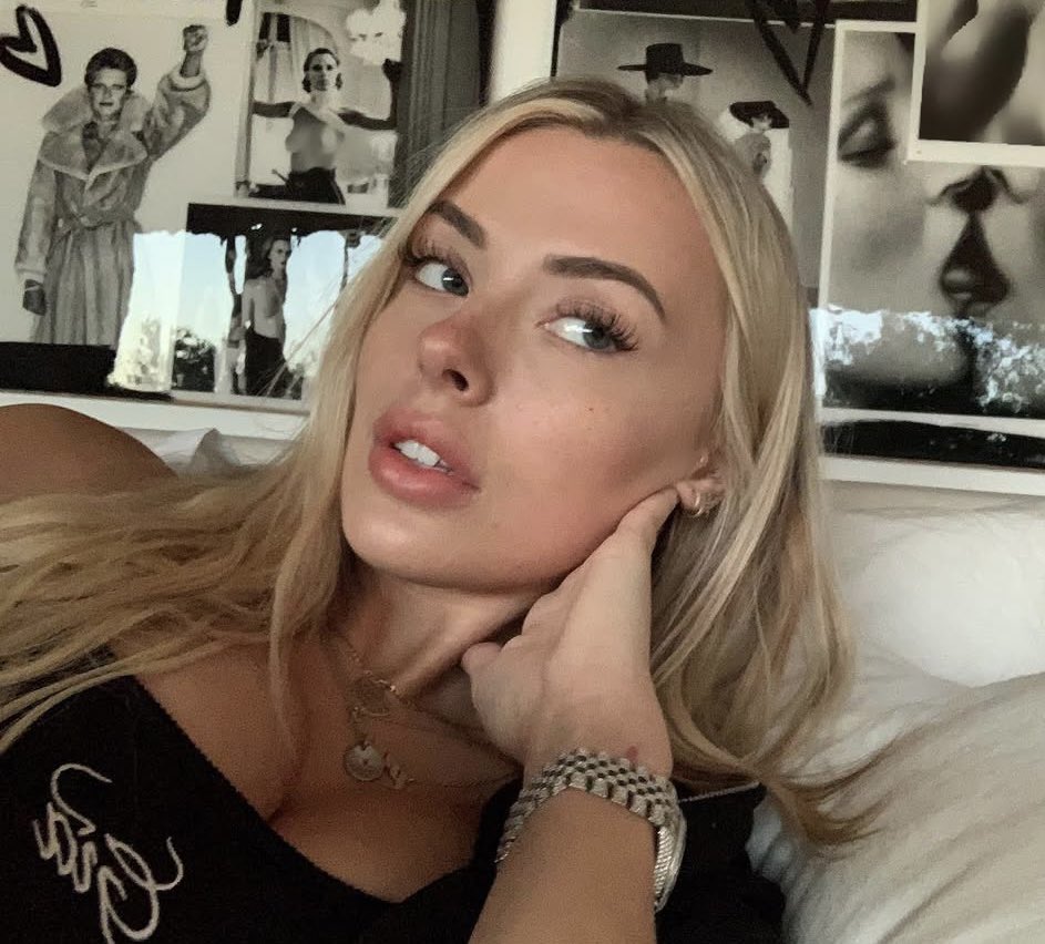 luísa (@mwrrenta) on Twitter photo 