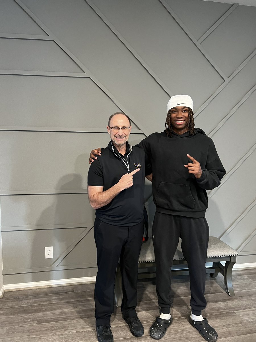 Xavier Harmon (@xavierharmon24) on Twitter photo Thank you <a href="/BatesBacker/">Randy Bates</a> for stopping by, enjoyed your company! <a href="/Pitt_FB/">Pitt Football</a>
#HailtoPitt Thank you <a href="/BatesBacker/">Randy Bates</a> for stopping by, enjoyed your company! <a href="/Pitt_FB/">Pitt Football</a>
#HailtoPitt