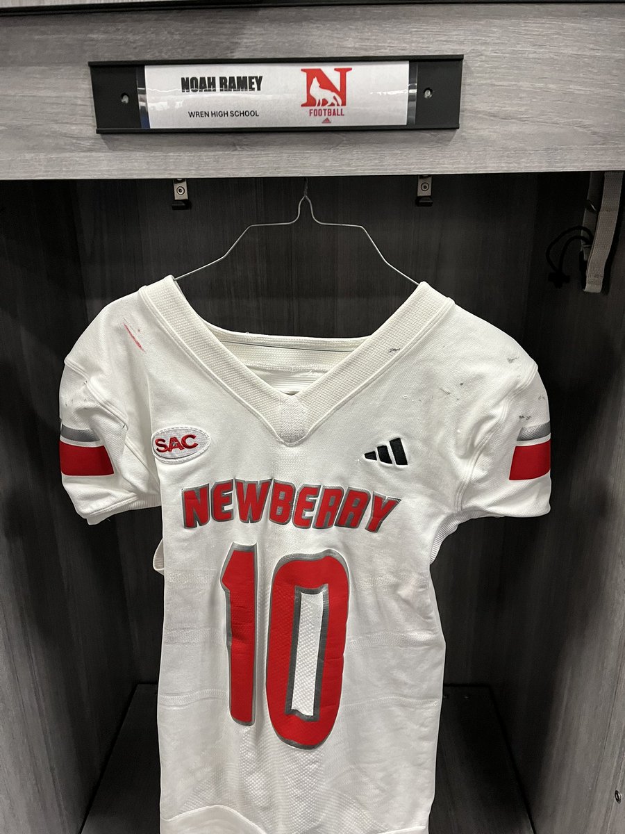 noah_ramey35's tweet photo. Thank you @Newberry_FB for the awesome opportunity today!

Also I was blessed to receive the Defensive MVP for @OfficialWrenFB and also All Region!

@MrCoachFrate @CoachPerdomo @CoachKnightNC https://t.co/I0rwlwzXDQ
