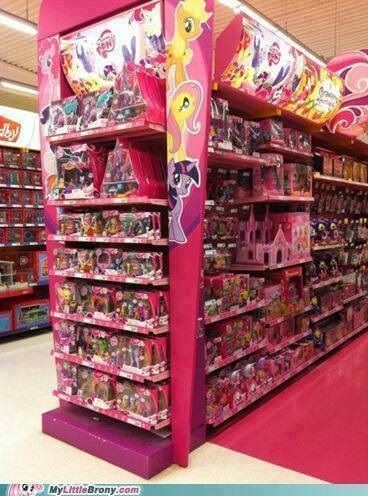 twipiebongrip's tweet photo. the 2010s were so crazy for mlp fans https://t.co/PIHeCJ9Acq