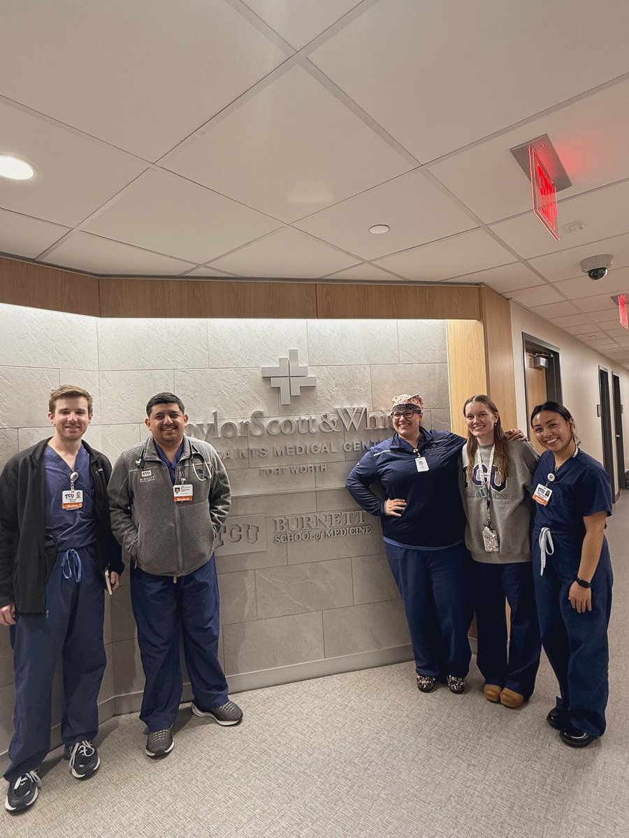 MedStudentMcGee's tweet photo. One month of cardiothoracic surgery down- by far the hardest clinical setting I’ve encountered. 

Also was very shocked that there are multiple types of ECMO (as if one type wasn’t confusing enough) https://t.co/38PleziHR5