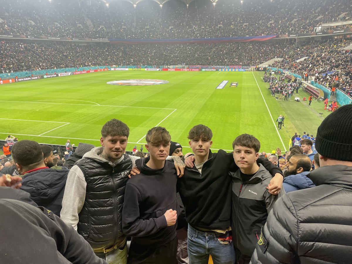 Bucharest away 🇾🇪