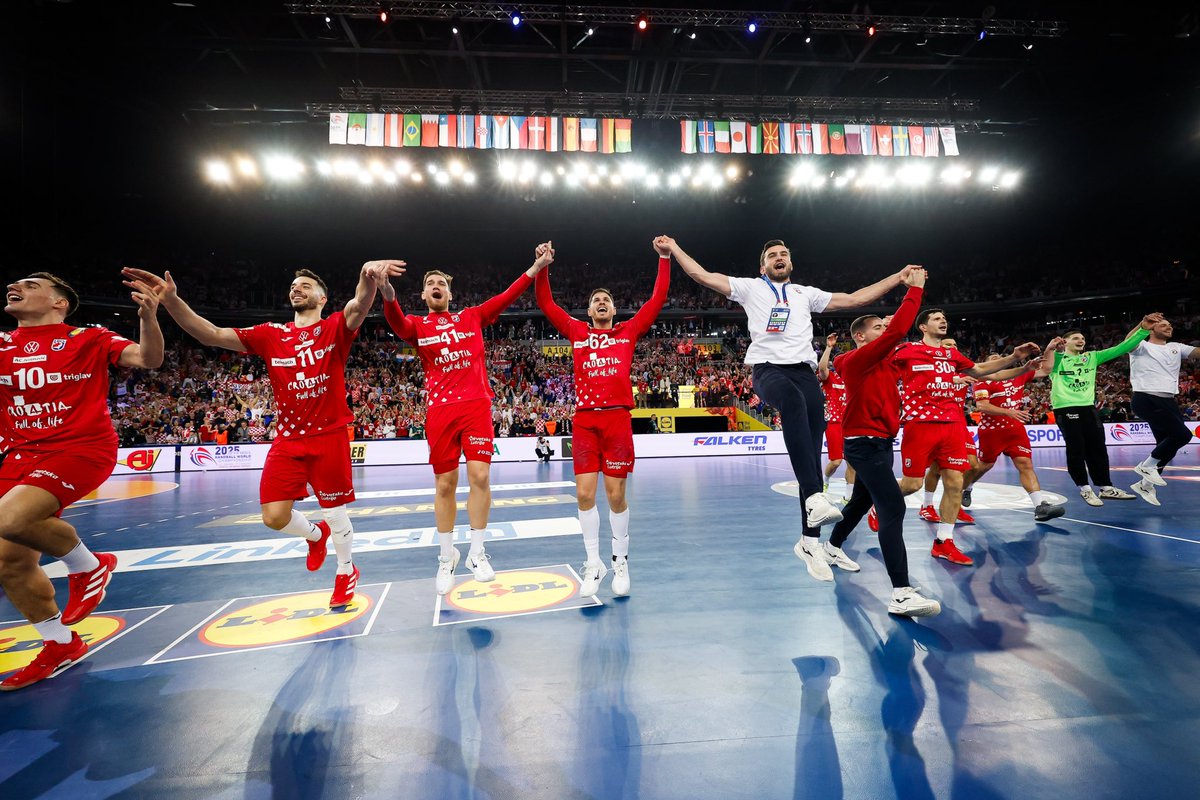 𝐋𝐣𝐮𝐝𝐢, 𝐢𝐦𝐚𝐦𝐨 𝐦𝐞𝐝𝐚𝐥𝐣𝐮! 🙌🏻❤️‍🔥

#crohandball #CRODENNOR2025 #iznadsvihhrvatska #inspiredbyhandball