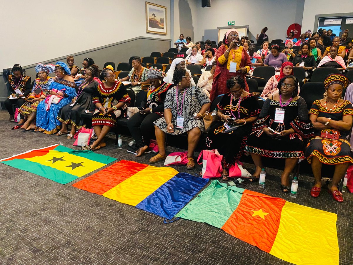 WfacCmr's tweet photo. Day 4 – The Power of Diversity & Solidarity at #AfWID2025

1/ Day 4 at @AfWIDafrica was a powerful celebration of our diversity and culture! Women and girls from East, West, Central, North, and Southern Africa stood together in all their colours—united in dialogue, sharing common struggles, and shaping solutions for a better future.