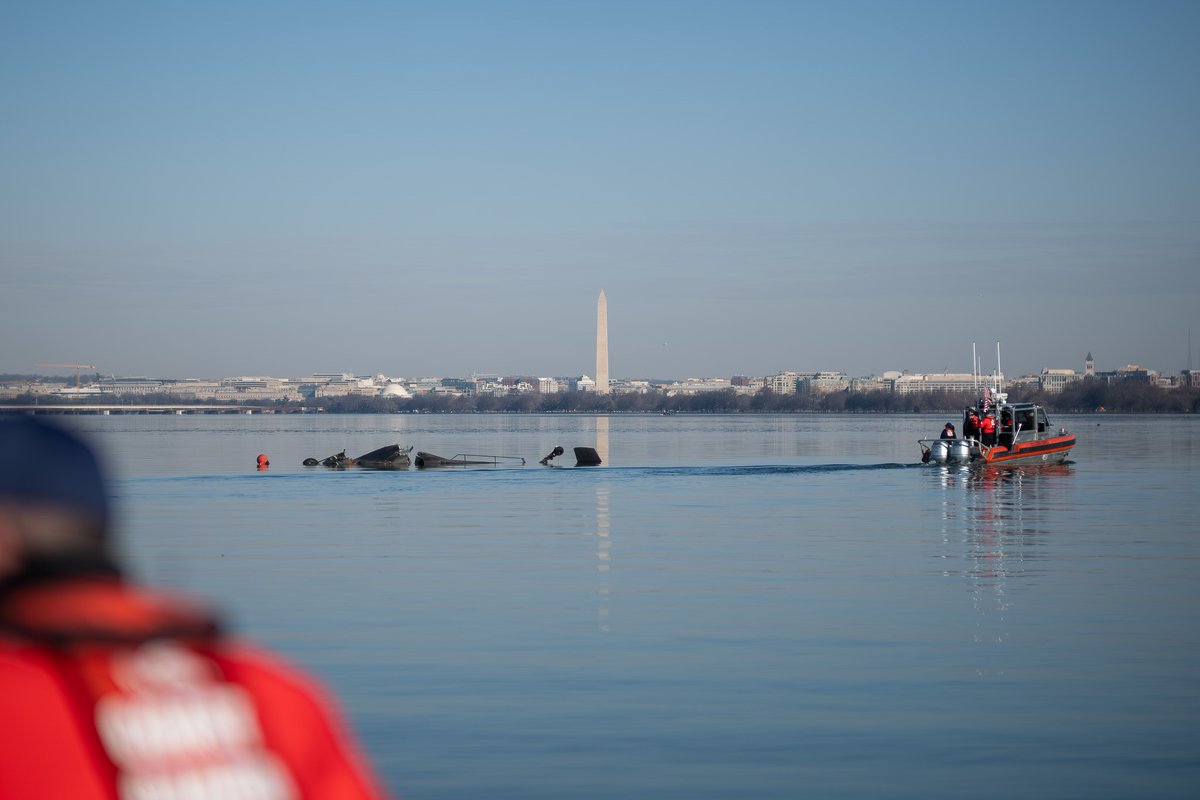DHSgov's tweet photo. This morning, @Sec_Noem went to Joint Base Anacostia-Bolling first thing to see the rescue and recovery operations from the water and offer all resources of the Department of Homeland Security to help support multiple agencies and first responders. https://t.co/RSByJF2YA9