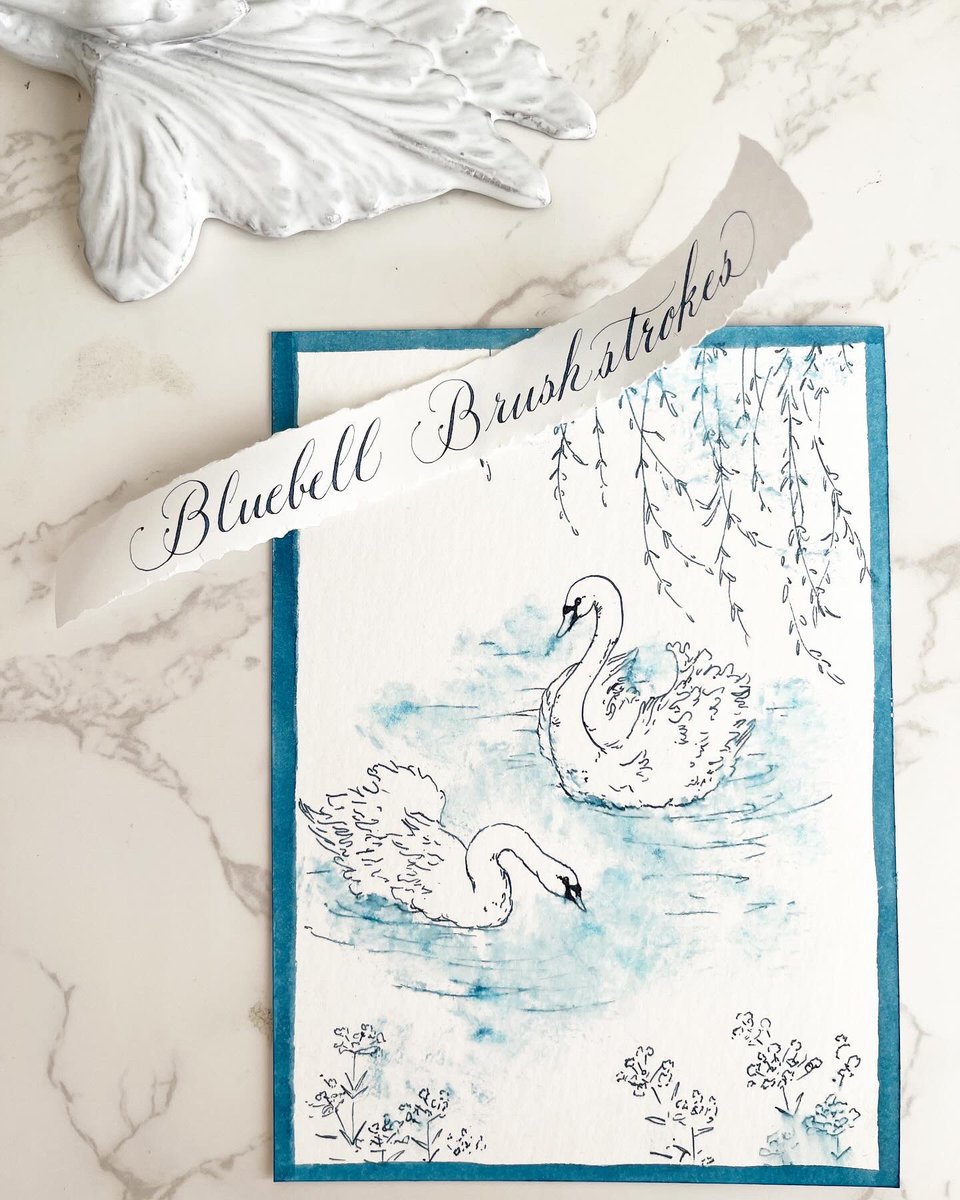 とっても好きなブルーです🫐🦢
ink：Bluebell Brushstrokes
ブルーベル　ブラッシュストローク
color：Rich Shaded Cerulean

#ferriswheelpress#ferritales#calligraphy#swanlake#calligraphyart#drawing#signe#フェリスホイールプレス#フェリテール#カリグラフィー#白鳥