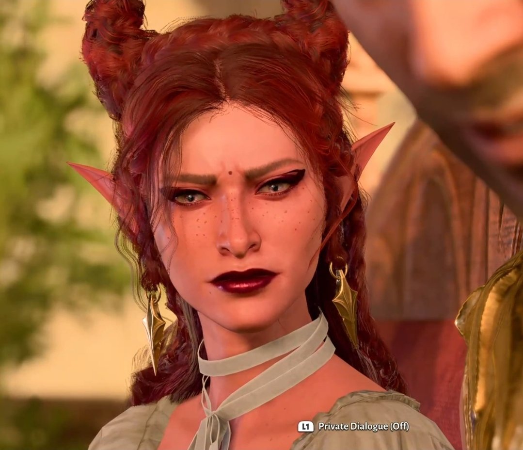 GRAAAHHHH SHES SO PRETTY WTFFFFF