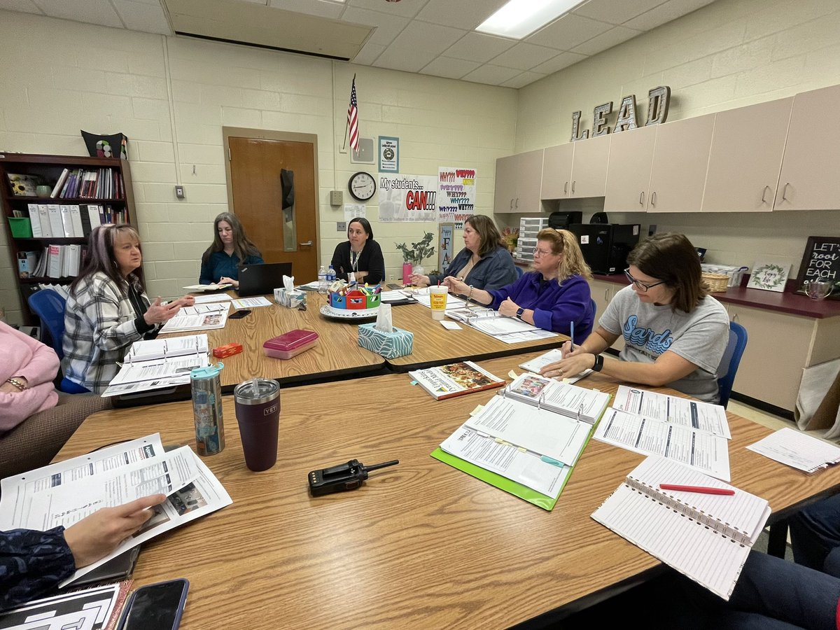 SardisESNC's tweet photo. Thank you to our UCPS PreK Department for investing in our Kindergarten teachers! 💯 Enhancing our practice of building specific and clear routines for young learners. Targeting teacher clarity. 🙌🏼💫 @kellylmarks54 @AGHoulihan @UCPSNC @boatcandice @matjarash https://t.co/Puj0lWedvk