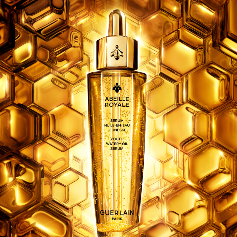 Guerlainjp's tweet photo. 新発売記念キャンペーン🐝

美を底上げするブースト美容液〈アベイユ ロイヤル​ ウォータリー オイル セロム​〉​ーー人気オイル状美容液が進化を遂げ誕生！

■#ゲラン @Guerlainjp をフォロー
■リポスト
■抽選で5名様に30mLプレゼント

深い潤いに溢れ、なめらかで輝きを放つで 輝く #ハリ蜜肌へ